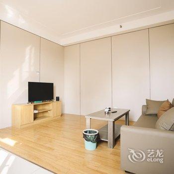 柚子电竞酒店(青岛台东步行街店)酒店提供图片
