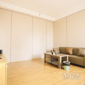 柚子电竞酒店(青岛台东步行街店)酒店提供图片