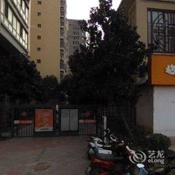 郑州同馨苑海马公寓(经开中心广场地铁站店)酒店提供图片