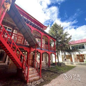 稻城风陵渡客栈酒店提供图片