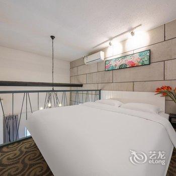 筑美印象酒店式公寓(青岛台东步行街店)酒店提供图片