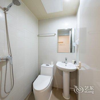 筑美印象酒店式公寓(青岛台东步行街店)酒店提供图片