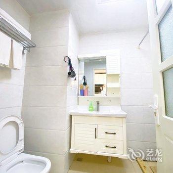 的滨海民宿(东港路分店)酒店提供图片