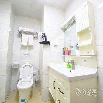 的滨海民宿(东港路分店)酒店提供图片