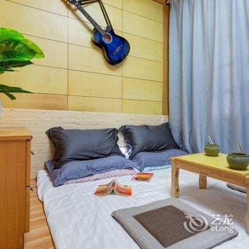 赤色彗星公寓(劳武巷分店)酒店提供图片