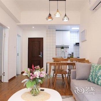 celine成都的家公寓(红星路三段1号分店)酒店提供图片