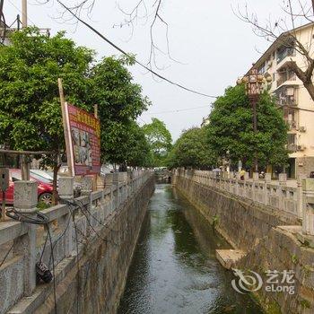 贵玲民居(龙岳路分店)酒店提供图片