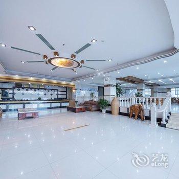 金禄大酒店(澄江抚仙湖禄充风景区店)酒店提供图片