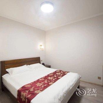 栾川清雅山居酒店提供图片
