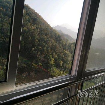栾川清雅山居酒店提供图片