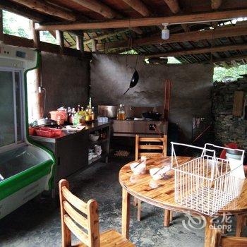 风雨桥客栈(苗王城景区3号分店)酒店提供图片