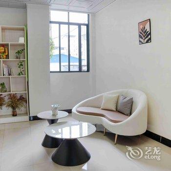 南宁莱米便捷酒店(广西大学秀灵地铁站店)酒店提供图片