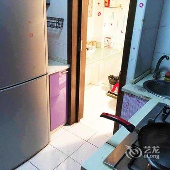 上海城宿-Peter的异想世界公寓(曹家渡圣弥额尔天神堂分店)酒店提供图片