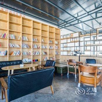 丽江小寓青年社区公寓(寨后下村分店)酒店提供图片