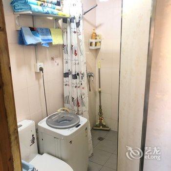 青岛(地铁步行三分钟)欧式私家精品双卧客房公寓(2号店)酒店提供图片