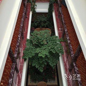 香格里拉市裕和华府大酒店酒店提供图片