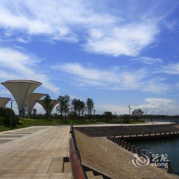 青岛风一样的果爸公寓酒店提供图片