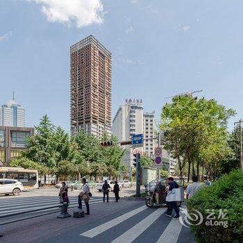 成都洛家公寓(全年红红木艺术馆分店)酒店提供图片