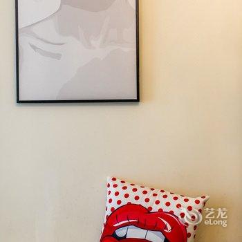 成都玖屋民舍小娴同学客栈(玻璃植物园分店)酒店提供图片