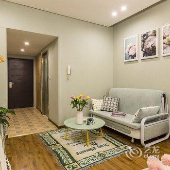 重庆观音桥邦兴北都鸟语花香公寓(长江村分店)酒店提供图片