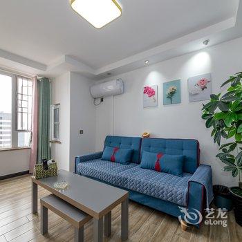 重庆佳玥公寓(歇台子村分店)酒店提供图片