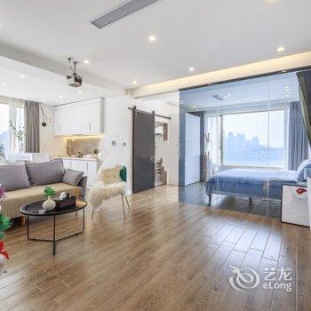 重庆猫猫是条狗公寓(二层路分店)酒店提供图片