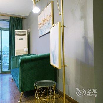 上海外滩全景民宿(北外滩111分店)酒店提供图片