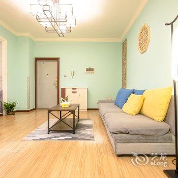 成都Locals路客·成都都江堰A23舍公寓(百伦儿童乐园分店)酒店提供图片