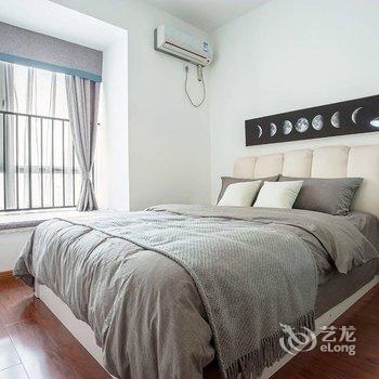 重庆Locals路客·重庆南岸A02舍公寓(大玩家分店)酒店提供图片