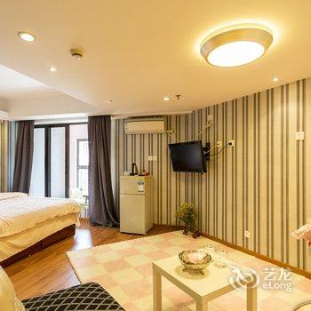 丽飞民宿(上海梅尔尼科夫美术馆分店)酒店提供图片