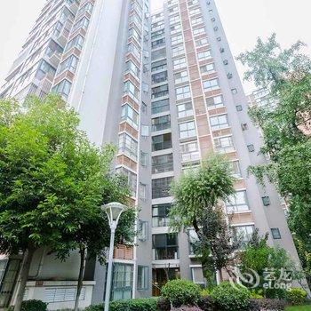 成都路客AA8070精品民宿酒店提供图片