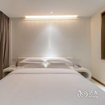 桃丝艺术酒店(南宁金湖广场地铁站店)酒店提供图片