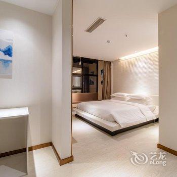 桃丝艺术酒店(南宁金湖广场地铁站店)酒店提供图片