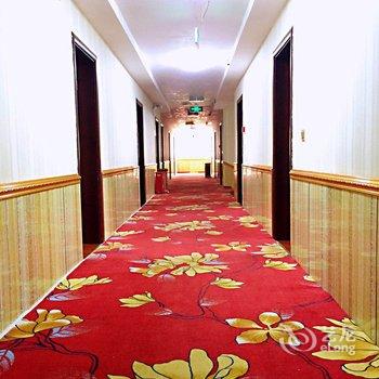 理塘华灯大酒店酒店提供图片