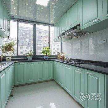 鸿鑫酒店式公寓(上海秀沿路店)酒店提供图片