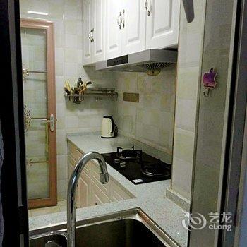 重庆2号线大溪沟一线江景近解放碑/洪崖洞公寓(重庆大轰炸惨案遗址分店)酒店提供图片