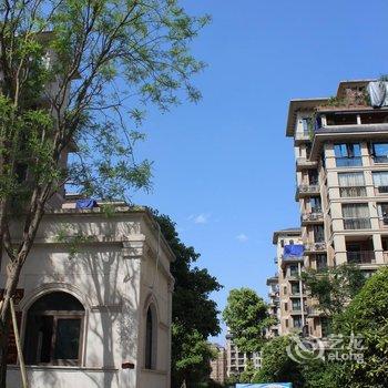 重庆笑眼千千普通公寓酒店提供图片