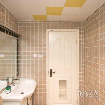 成都轻松熊2015特色民宿酒店提供图片