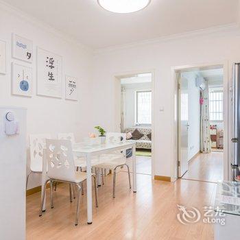 上海简约现代公寓酒店提供图片