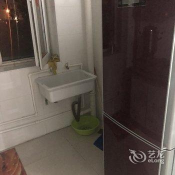 青岛张小宝宝的工业窝公寓酒店提供图片