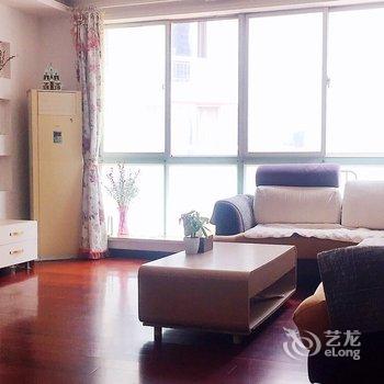 温馨小居公寓(青岛博思公官店)酒店提供图片
