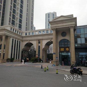 青岛东方影都-星光岛豪装民宿(石山路分店)酒店提供图片