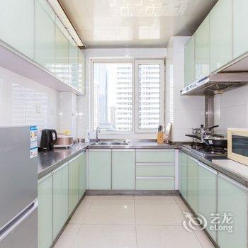 青岛Locals路客·青岛市南A51舍公寓(带我回家吧分店)酒店提供图片