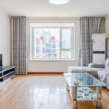 青岛金沙滩啤酒城民宿(个人房东)(黄岛区政府会议中心分店)酒店提供图片