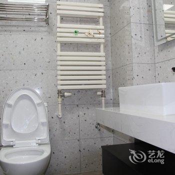 青岛卓雅时尚民宿酒店提供图片