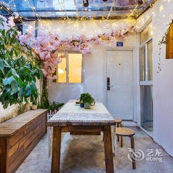 成都今日有房度假连锁客栈酒店提供图片