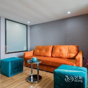 广州薰衣草之家(广州汉溪长隆地铁站奥园店)酒店提供图片