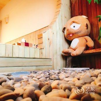哈尔滨王小姐的民宿(艾尔跑车俱乐部分店)酒店提供图片