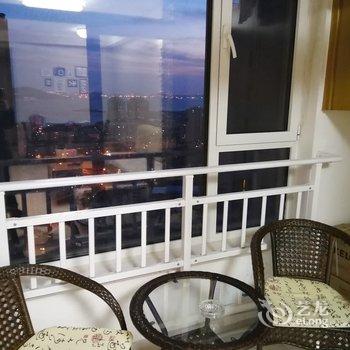 青岛金茂湾全海景套二双厅公寓酒店提供图片
