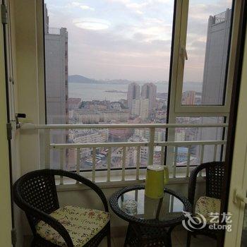 青岛金茂湾全海景套二双厅公寓酒店提供图片
